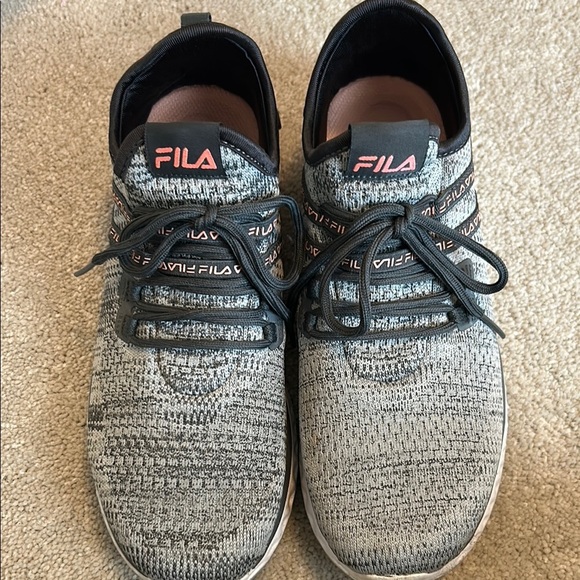 Fila Women’s Memory Realmspeed Sneakers - Picture 2 of 5